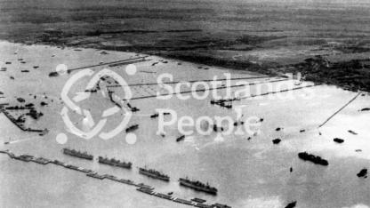 Mulberry harbours in Normandy, 1944-1945
