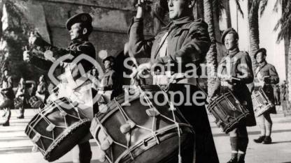 Massed Scottish drummers, 1939-1945