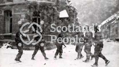 Scottish and American soldiers meet in Belgian town, 1944-1945