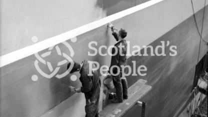 Painting Queen Elizabeth 2, Clydebank, 1967