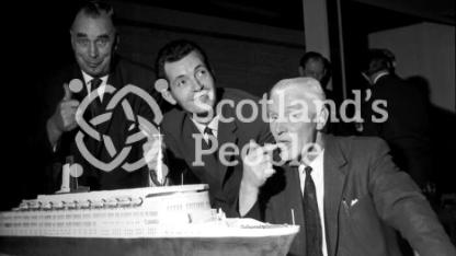 Queen Elizabeth 2 Cake, 1967