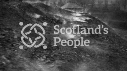Coal bing at Uddingston, 1936