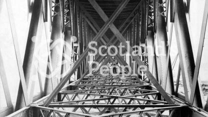Forth Bridge girders, 1885