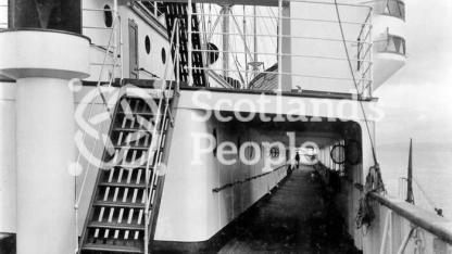 Cunard Line ocean liner RMS Saxonia (1), 1899 looking down the promenade deck