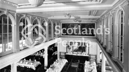Cabin Dining Saloon \"D\" deck from the Gallery on the Canadian Pacific Line liners SS Montcalm & SS Montclare