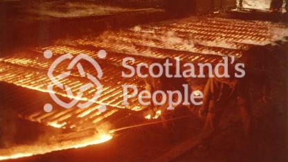 Working sand mould at Carron Works, 20th century