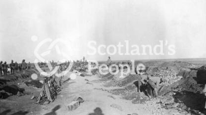 Indian Army Sepoys constructing fieldworks in Mesopotamia, c 1917