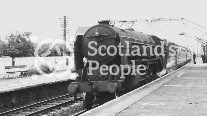 LNER Peppercorn A2 Class 4-6-2 Locomotive BR No.60535 \"Hornets Beauty\"
