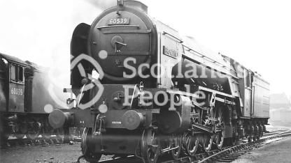 LNER Peppercorn A2 Class 4-6-2 Locomotive BR No.60539 \"Bronzino\"