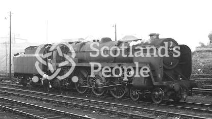 BR Standard Class 6 \"Clan\" Pacific 4-6-2 Locomotive No.72007 \"Clan Mackintosh\"