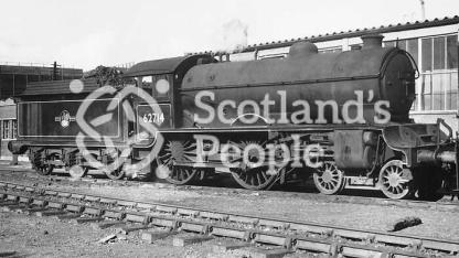 LNER Gresley D49 4-4-0 Hunt/Shire Class Locomotive No. 62714 \"Perthshire\"