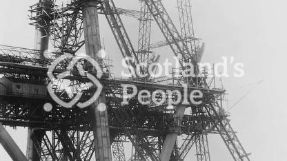 Forth Bridge construction