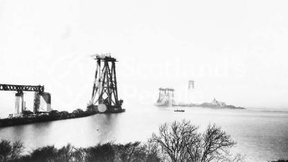 Forth Bridge construction