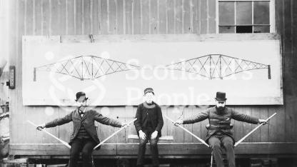 Forth Bridge construction