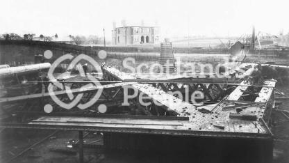 Forth Bridge construction