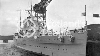 HMAS Australia (512)