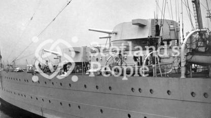 HMAS Australia (512)