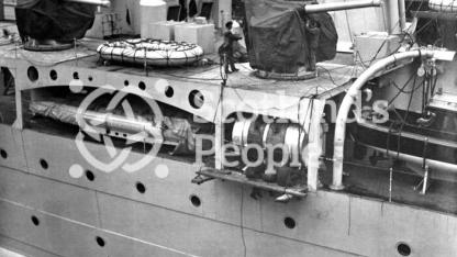 HMAS Australia (512)