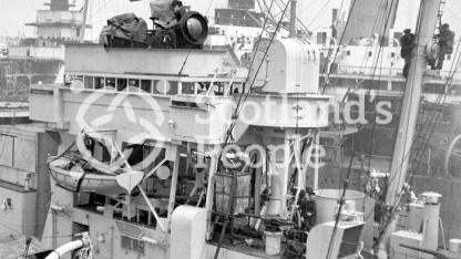 HMAS Australia (512)