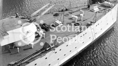 HMAS Australia (512)