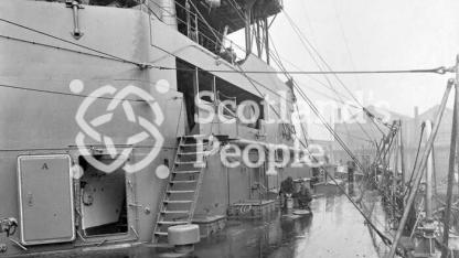 HMAS Australia (402)