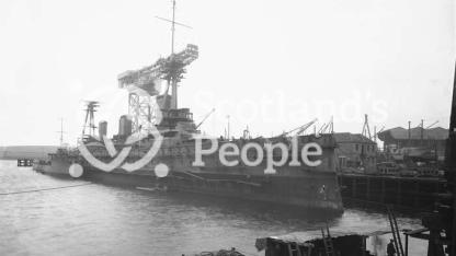 HMAS Australia (402)