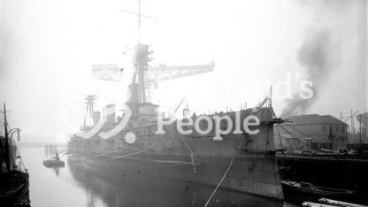 HMAS Australia (402)