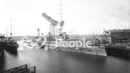 HMAS Australia (402)