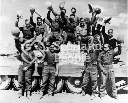 Tank crews in Libya thank British factory workers, 1942