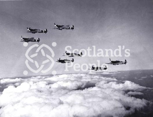 Cannon armed spitfires in flight 1939-1945