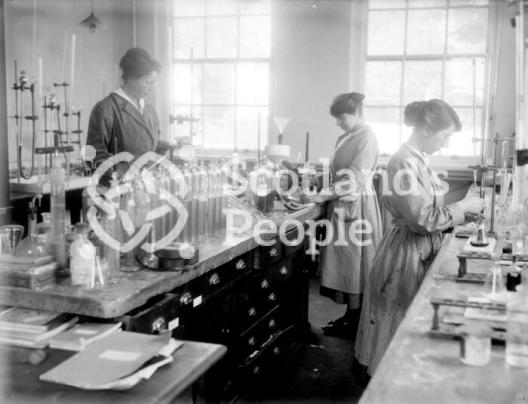 Laboratory, HM Factory Gretna, 1918