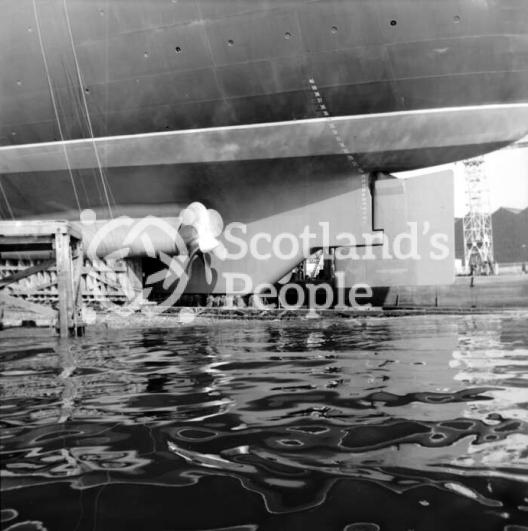 Stern and propellers of Queen Elizabeth 2, Clydebank, 1967