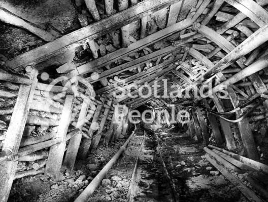 Roadway at Valleyfield Colliery, 1964