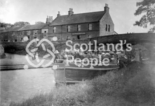 Sunday school outing onboard barge at Ratho, Edinburgh, 1920