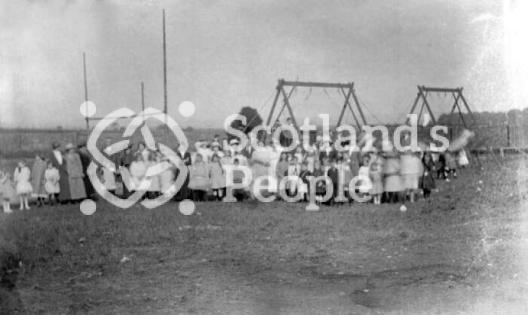 Sunday school picnic, Edinburgh, 1920