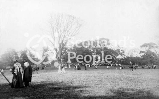 Sunday school picnic, Edinburgh, 1920