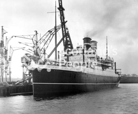 Blue Star Line ocean liner SS Avila Star at the dockside in Clydebank, 1926