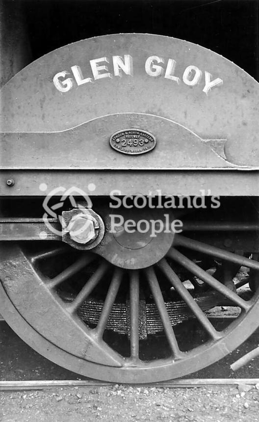 4-4-0 North British Railway K Class (LNER D34 Class) Locomotive No.35 \"Glen Glory\"