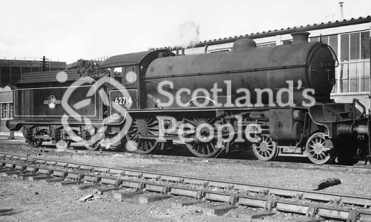 LNER Gresley D49 4-4-0 Hunt/Shire Class Locomotive No. 62714 \"Perthshire\"