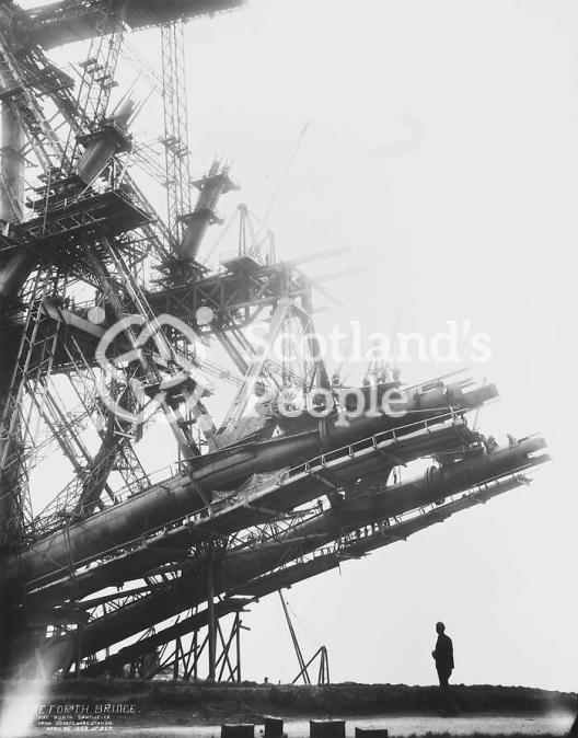 Forth Bridge construction