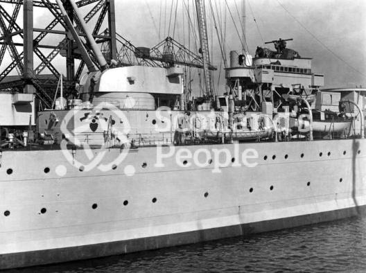 HMAS Australia (512)
