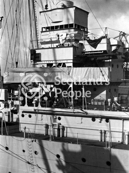 HMAS Australia (512)
