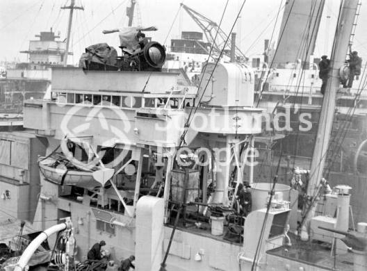 HMAS Australia (512)