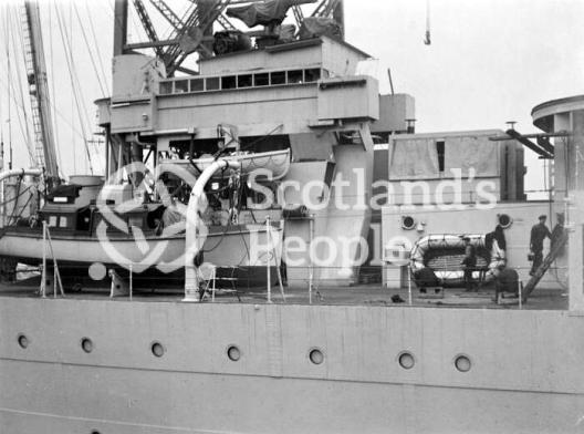 HMAS Australia (512)