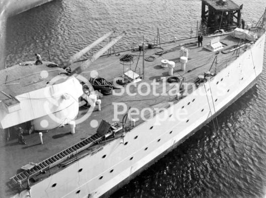 HMAS Australia (512)