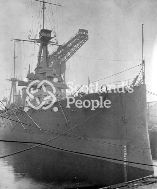 HMAS Australia (402)