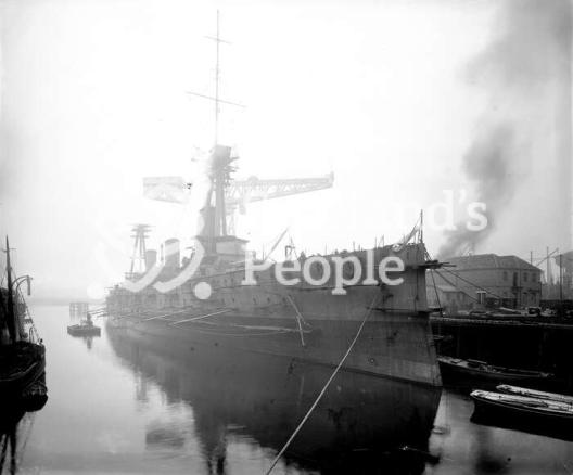 HMAS Australia (402)