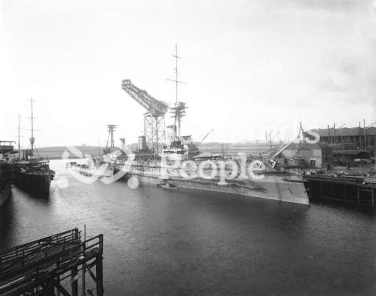 HMAS Australia (402)