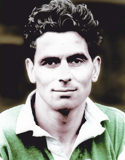 A photograph of Gordon Smith (1924-2004). Credit: private collection. 